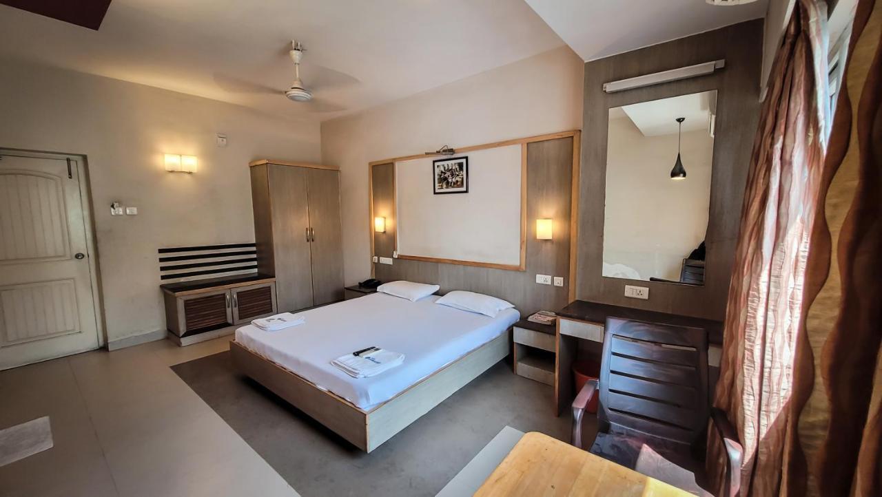 Hotel Aarathy מדוראי מראה חיצוני תמונה