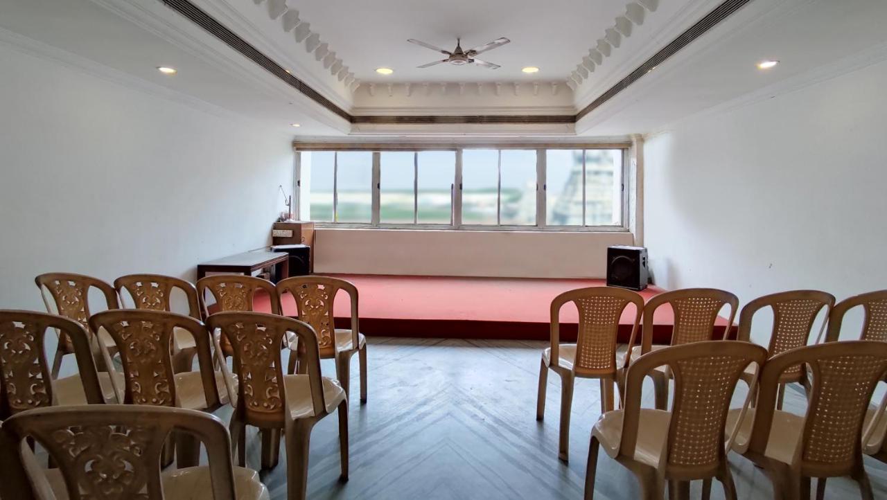 Hotel Aarathy מדוראי מראה חיצוני תמונה